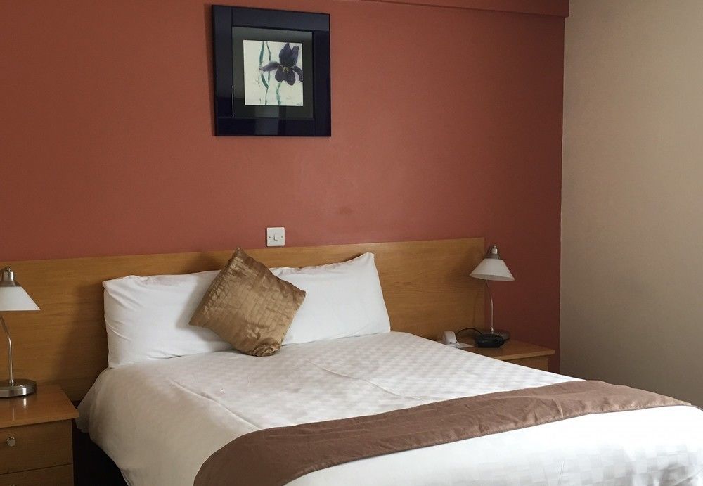 Quality Hotel Wolverhampton Extérieur photo