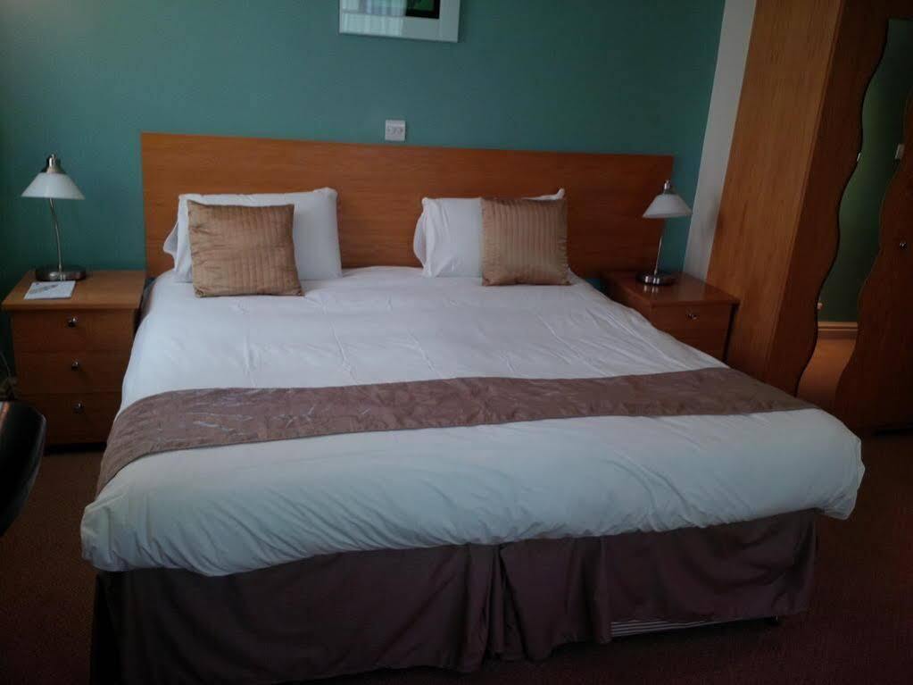 Quality Hotel Wolverhampton Extérieur photo