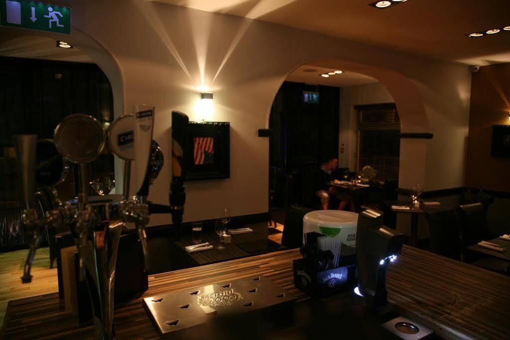Quality Hotel Wolverhampton Extérieur photo
